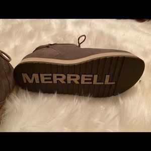 Great Merrill boots! Worn once (around the house/yard)